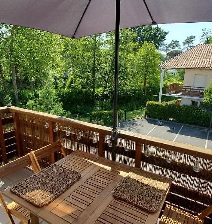 Appartement 2 Chambres Balcon Parking Prive Centre Village 리-에-믹스 외부 사진