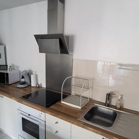 Appartement 2 Chambres Balcon Parking Prive Centre Village 리-에-믹스 외부 사진
